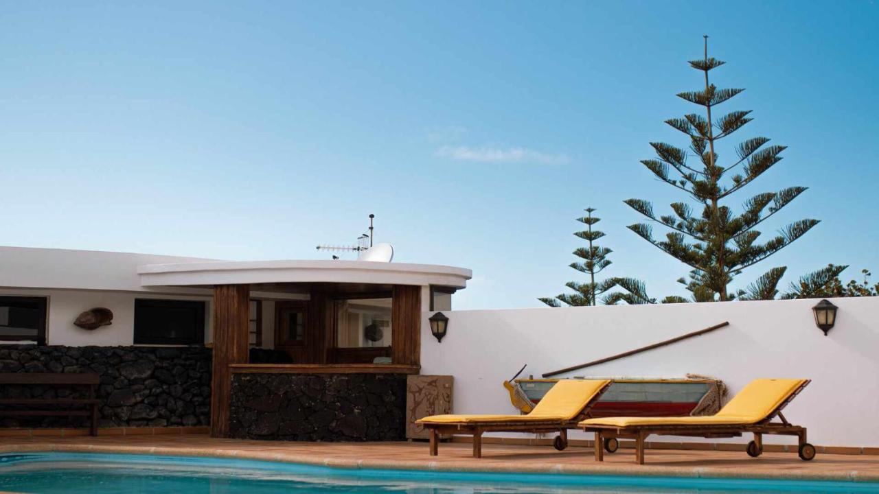 Bungalow Allende Famara Con Piscina Privada Y Ac Εξωτερικό φωτογραφία