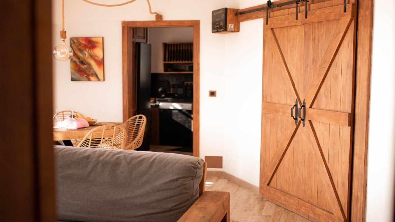 Bungalow Allende Famara Con Piscina Privada Y Ac Εξωτερικό φωτογραφία