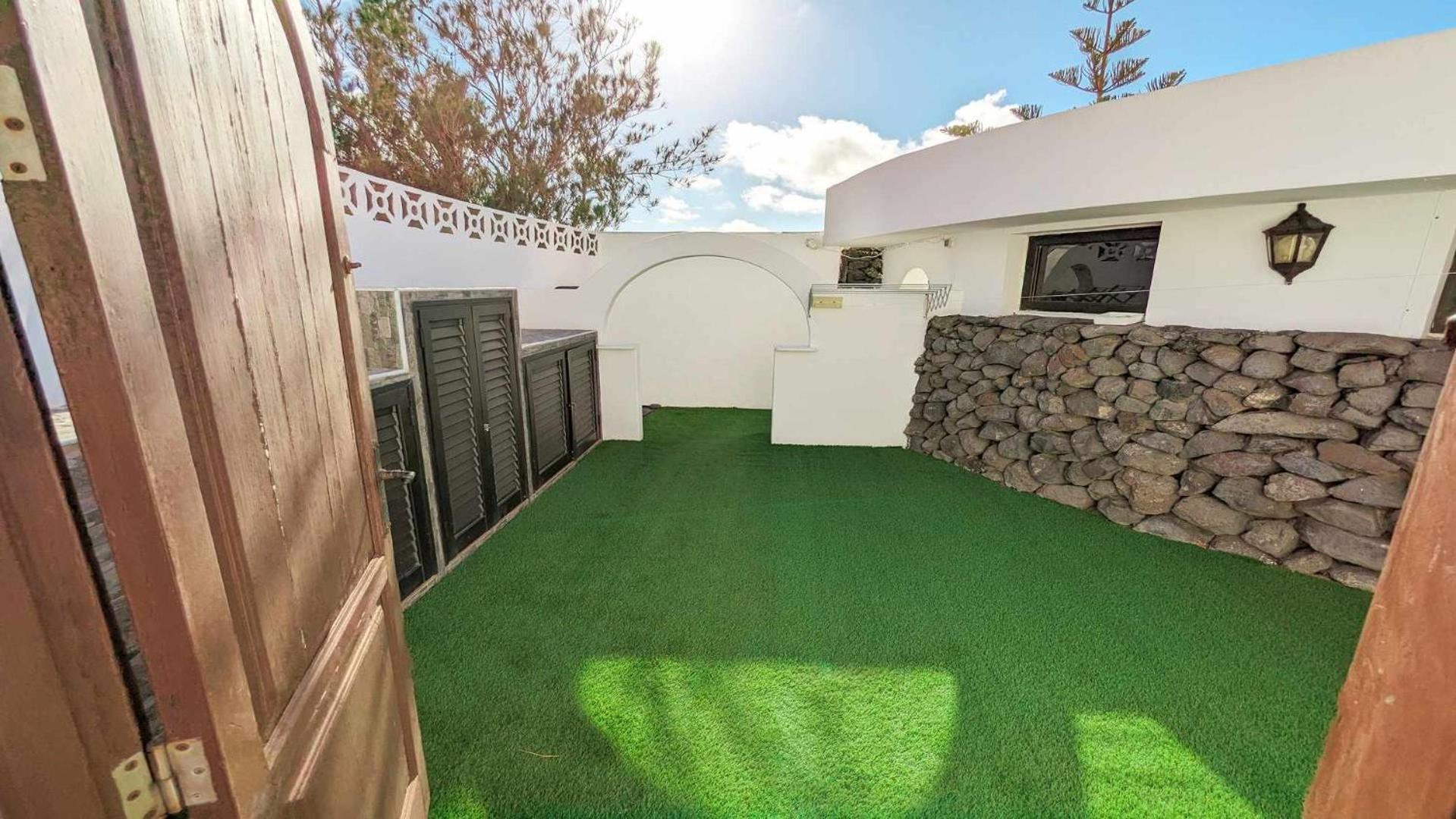 Bungalow Allende Famara Con Piscina Privada Y Ac Εξωτερικό φωτογραφία